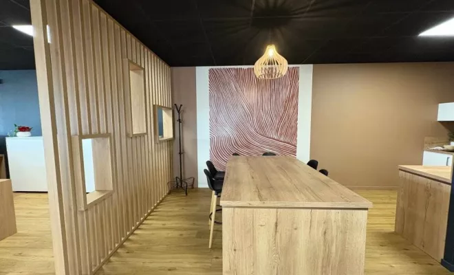 ISOLE PLUS - show-room de présentation de solutions de revalorisations énergétiques - Marsannay la Côte, Dijon, Kréatitud Design d’intérieurs