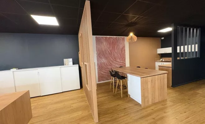 ISOLE PLUS - show-room de présentation de solutions de revalorisations énergétiques - Marsannay la Côte, Dijon, Kréatitud Design d’intérieurs