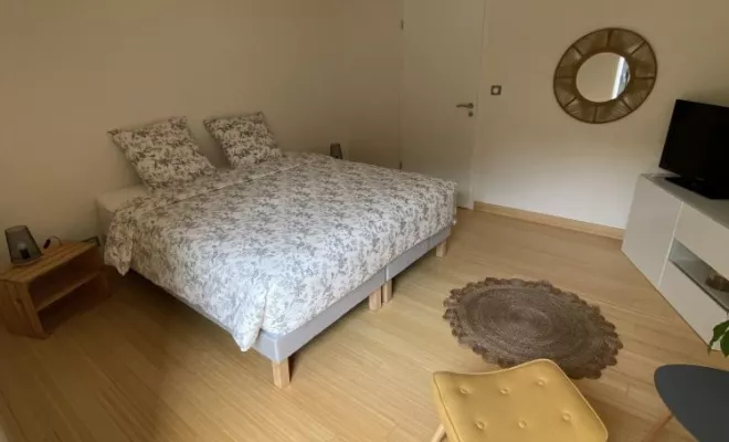 Rénovation d'un gite à Courtivron: LES DEPENDANCES - L'ECURIE, Dijon, Kréatitud Design d’intérieurs